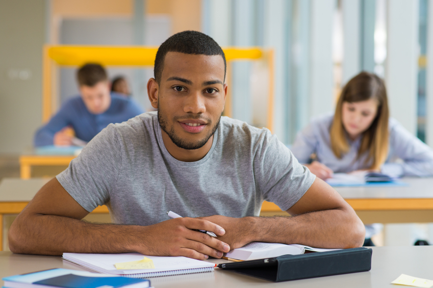 Les jeunes diplômés partis à l’étranger s’insèrent mieux que les autres